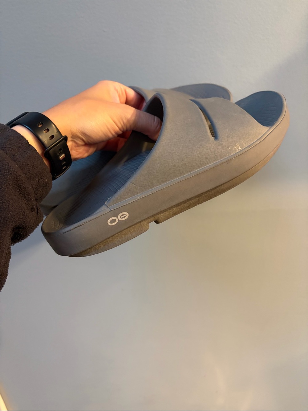 Oofos slides